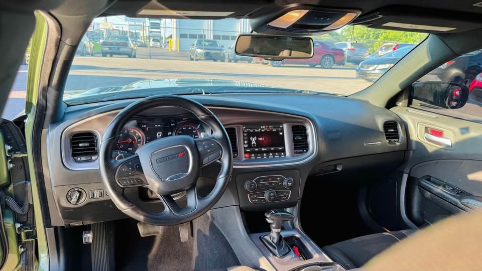 2022 Dodge Charger GT  thumbnail 3