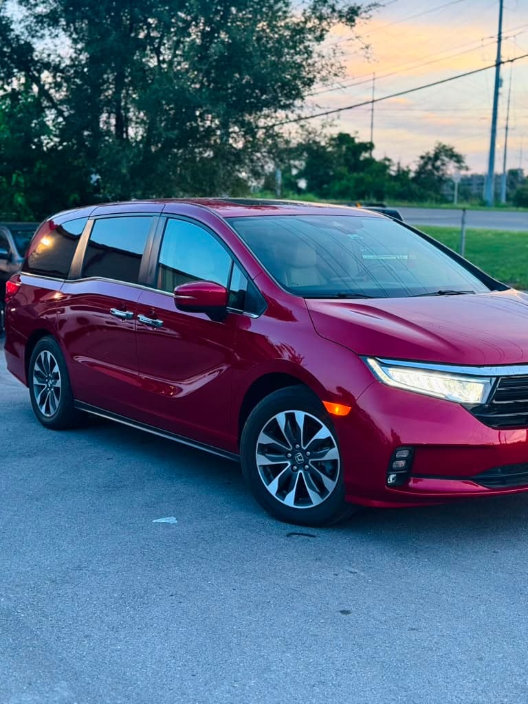 2022 Honda Odyssey — image 1