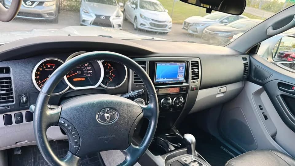 2007 Toyota 4Runner thumbnail 17