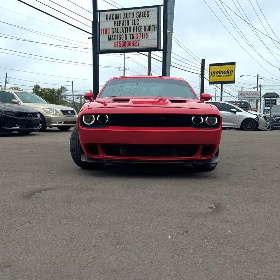 2022 Dodge Challenger  thumbnail 3