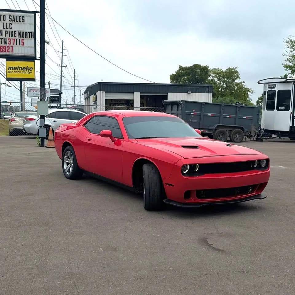 2022 Dodge Challenger  thumbnail 4