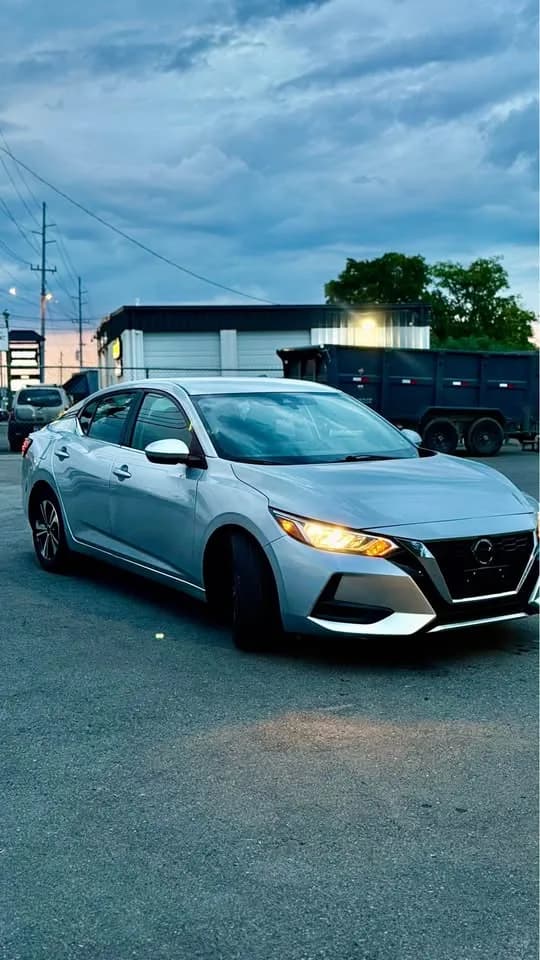 2023 Nissan sentra  thumbnail 2
