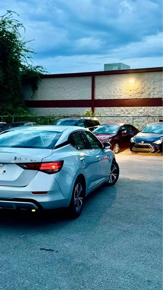 2023 Nissan sentra  thumbnail 4