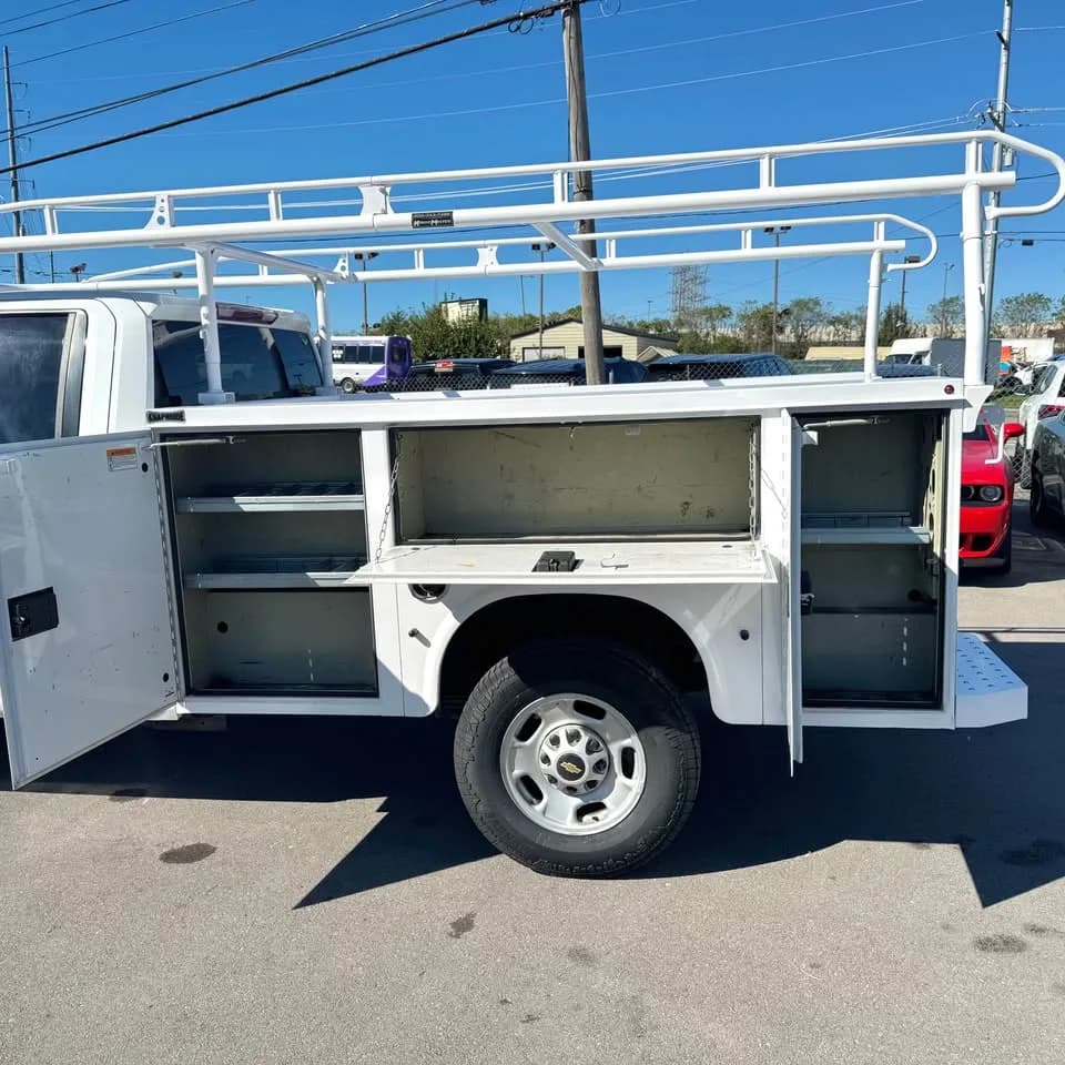 2022 Chevrolet Silverado thumbnail 12