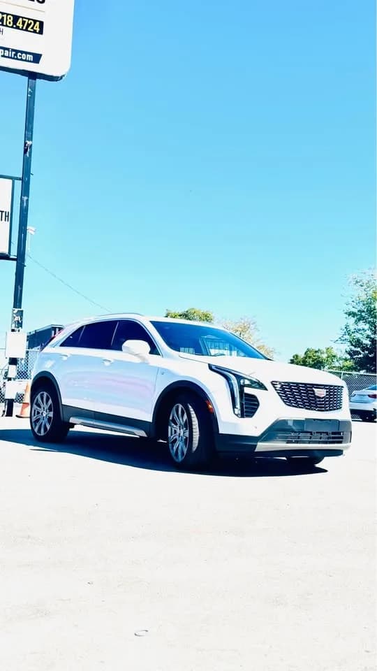 2019 Cadillac XT4 thumbnail 4