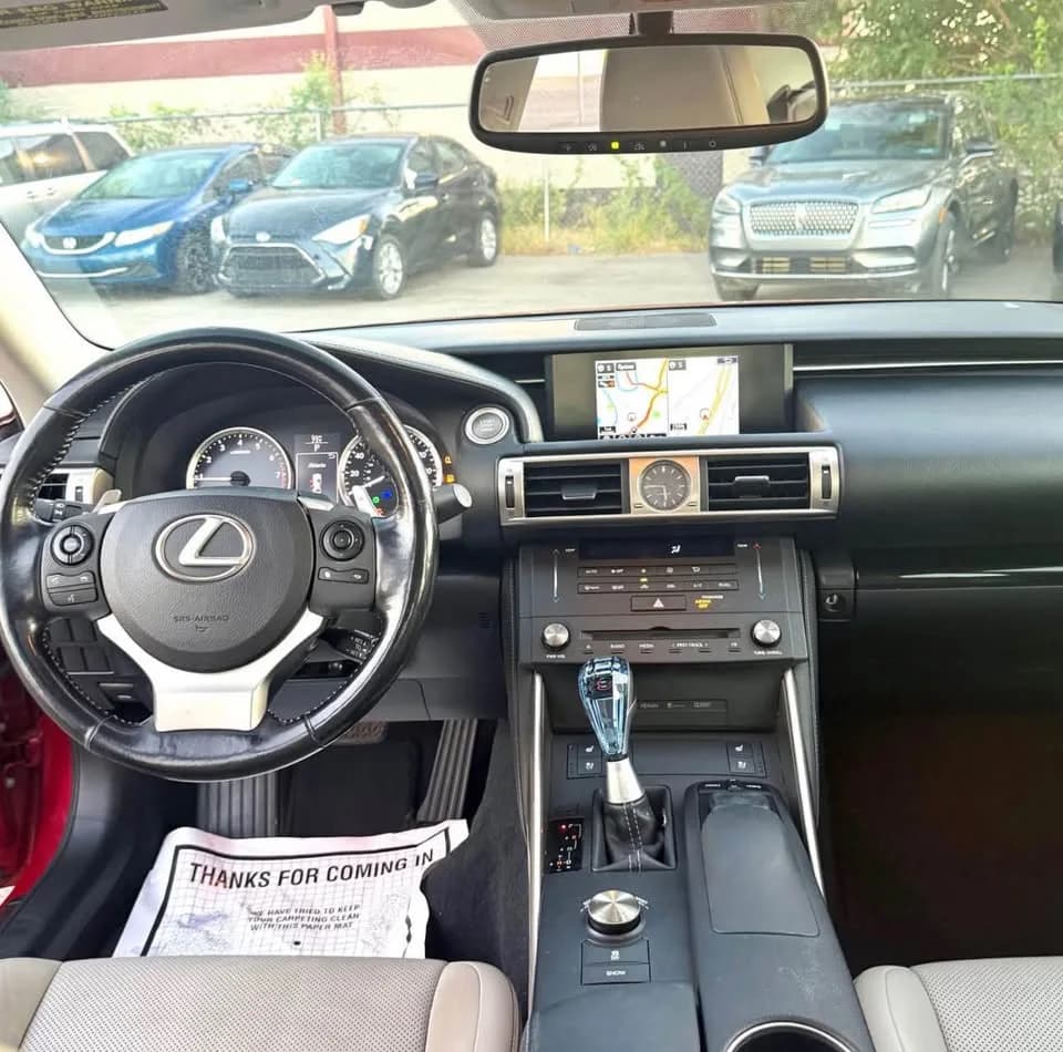 2015 Lexus  IS 250 AWD thumbnail 10