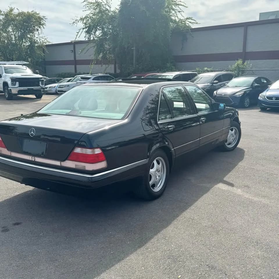1998 Mercedes-Benz S-Class thumbnail 3