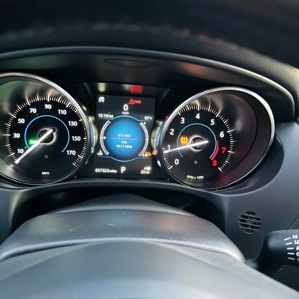 2018 Jaguar XE thumbnail 17