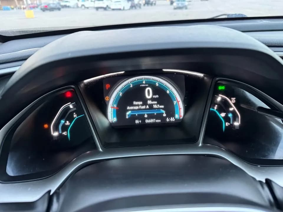 2017 Honda Civic thumbnail 16