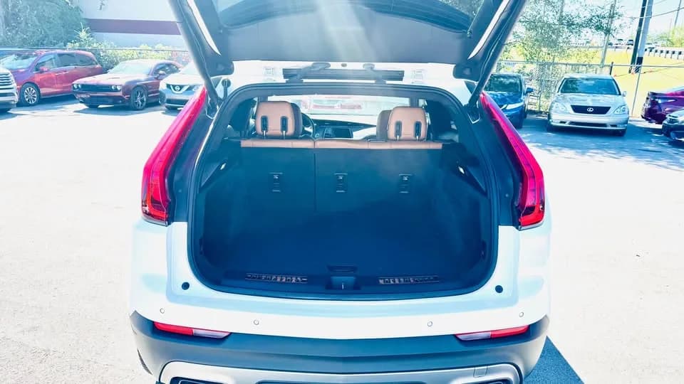 2019 Cadillac XT4 thumbnail 6