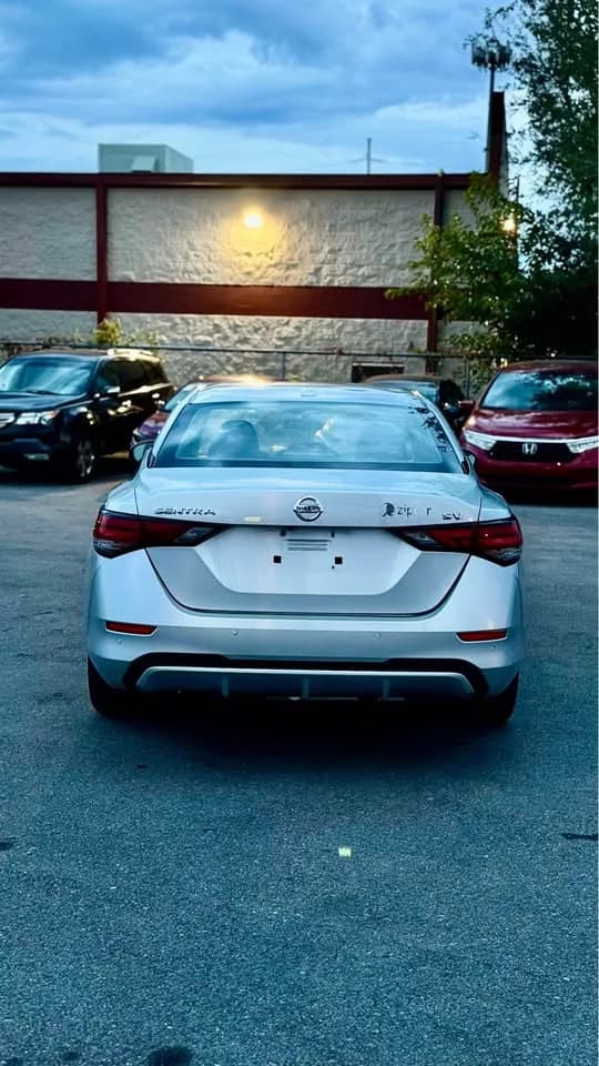 2023 Nissan sentra  thumbnail 3