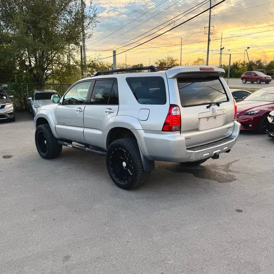 2007 Toyota 4Runner thumbnail 10
