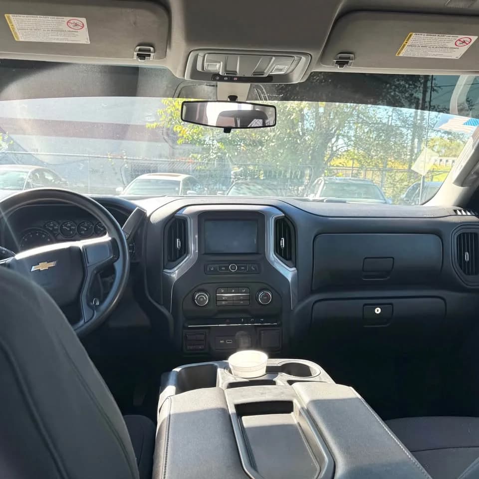 2022 Chevrolet Silverado thumbnail 14
