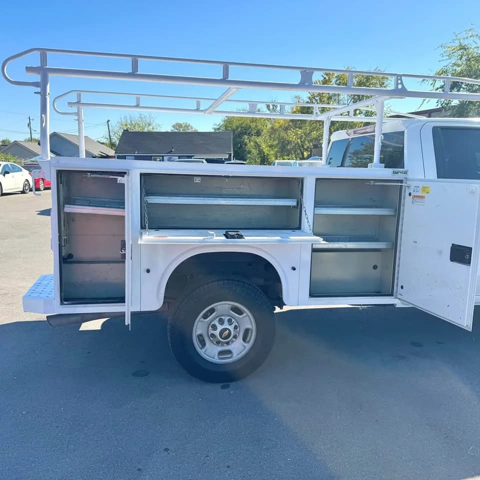2022 Chevrolet Silverado thumbnail 11