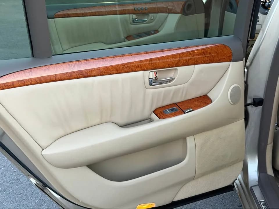 2006 Lexus LS  thumbnail 9