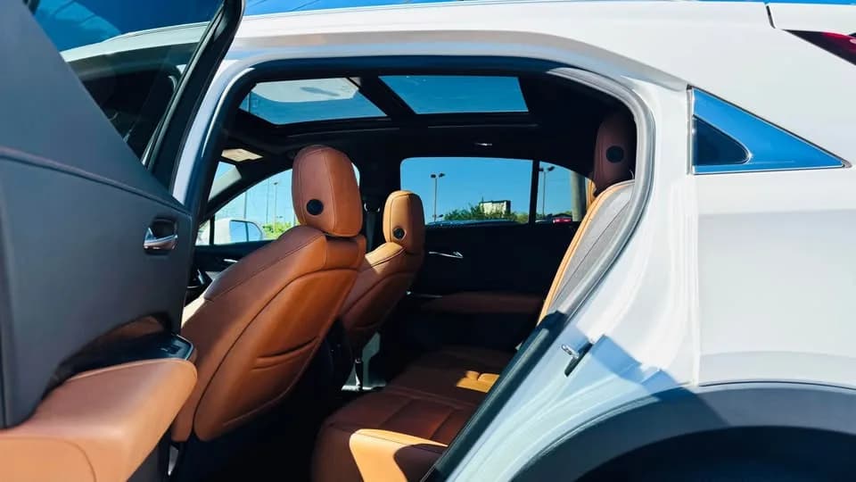 2019 Cadillac XT4 thumbnail 14