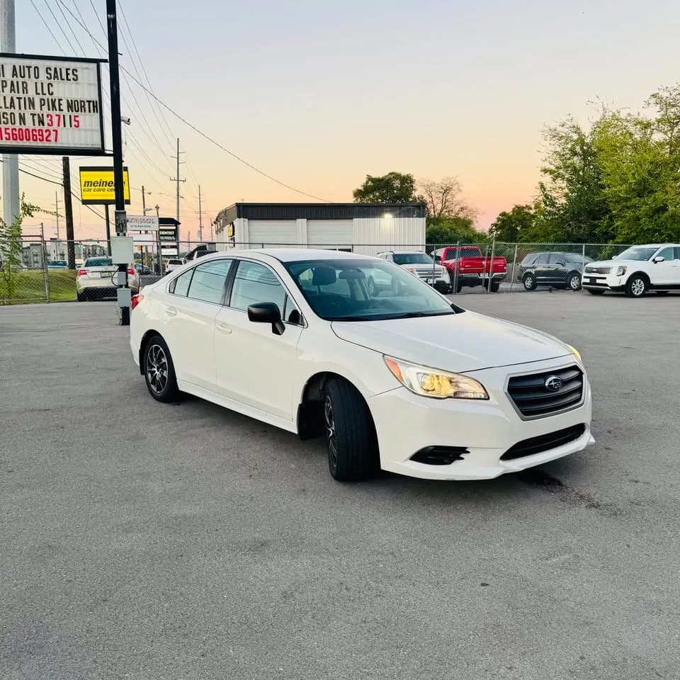 2016 Subaru legacy  thumbnail 3